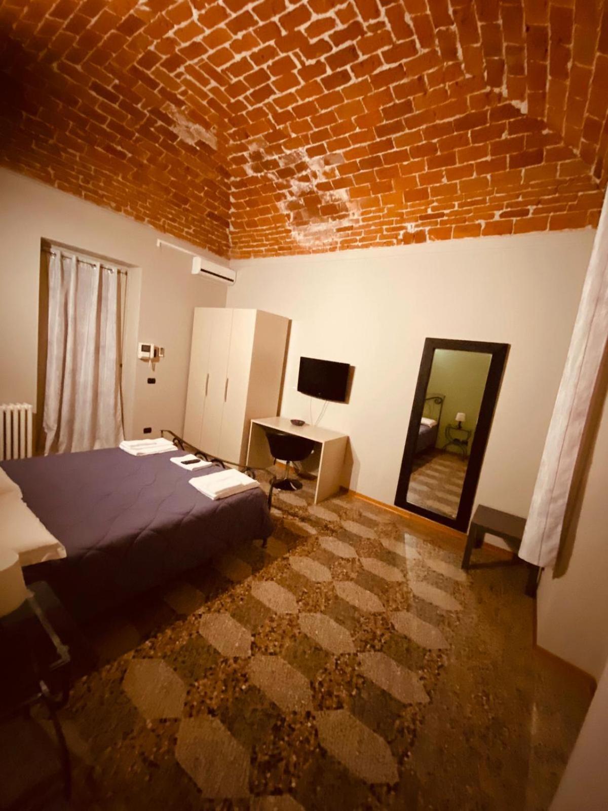 Hh Hermoso Housing Valenza Dış mekan fotoğraf